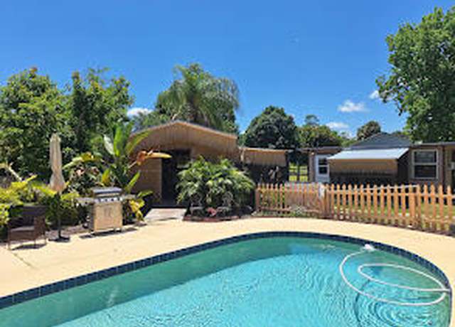 Property at 13660 Orange Grove Blvd, The Acreage, FL 33411, 2 beds, 2 baths
