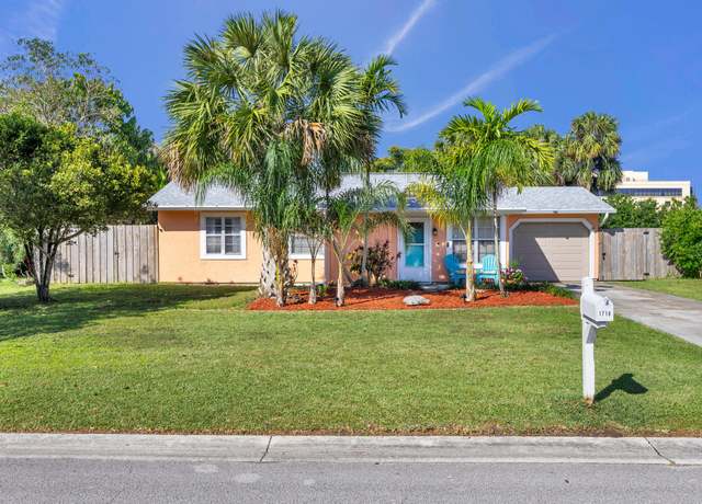 Property at 1718 SE Cascella Ct, Port Saint Lucie, FL 34952, 2 beds, 2 baths