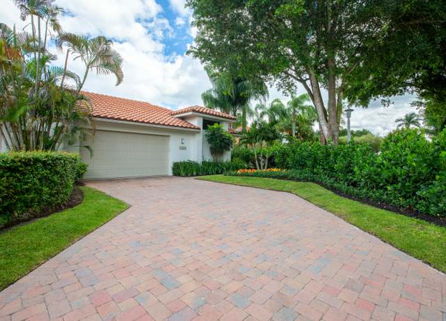 Property at 2568 Sheltingham Dr, Wellington, FL 33414, 3 beds, 3 baths