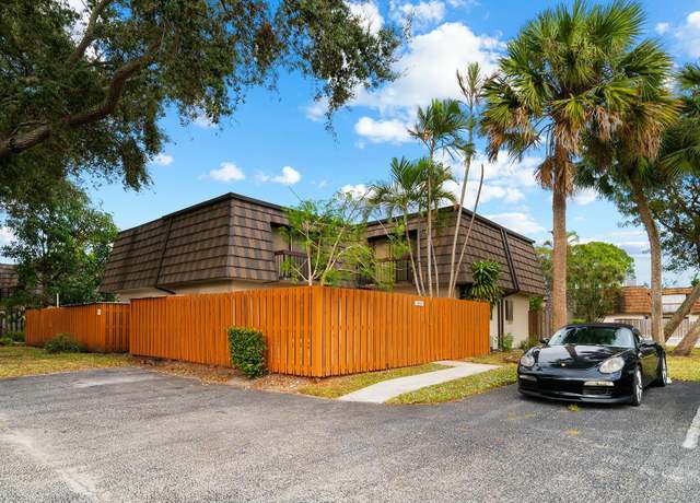 Property at 4063 Palm Bay Cir Unit C, West Palm Beach, FL 33406, 2 beds, 2.5 baths
