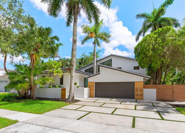 Property at 2668 NW 41st St, Boca Raton, FL 33434, 3 beds, 2.5 baths