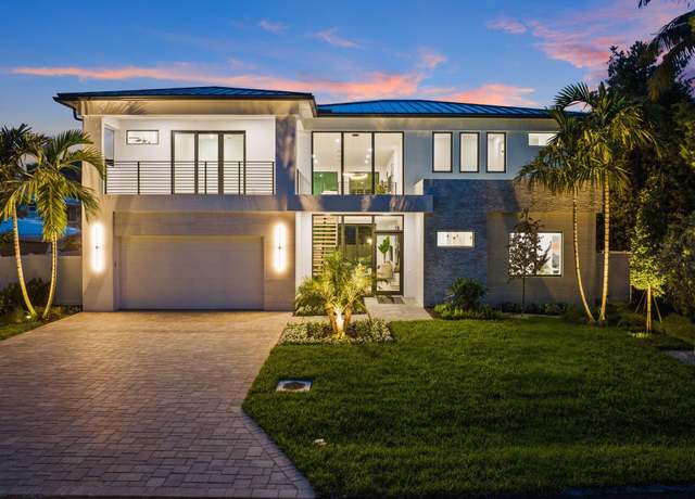 Property at 1408 Pine Ln, Delray Beach, FL 33444, 5 beds, 5 baths