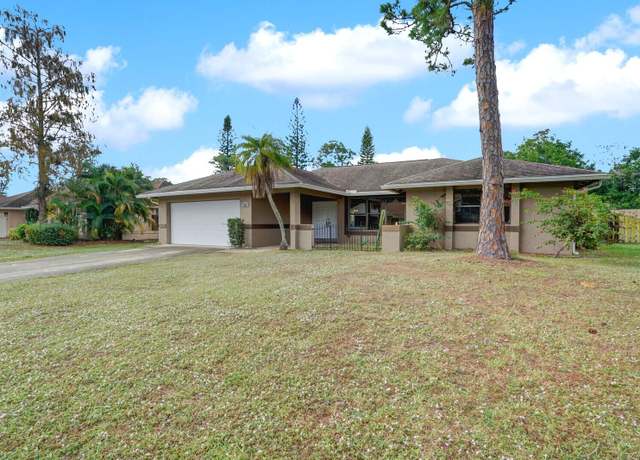 Property at 527 Indigo Ave, Wellington, FL 33414, 3 beds, 2 baths