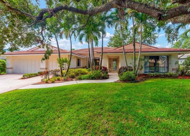 Property at 2117 SW Heronwood Rd, Palm City, FL 34990, 3 beds, 2 baths