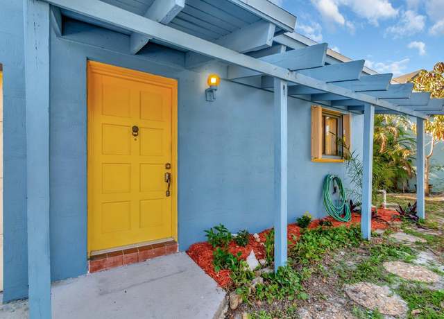 Property at 2462 Sundy Ave, Delray Beach, FL 33444, 3 beds, 2 baths