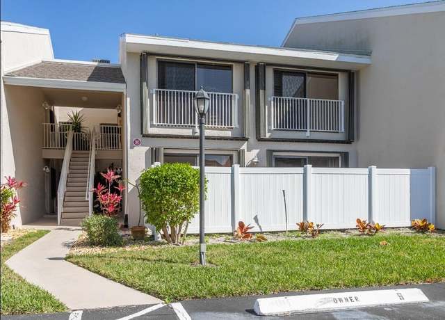 Property at 3212 S Lakeview Cir #10104, Fort Pierce, FL 34949, 2 beds, 2 baths