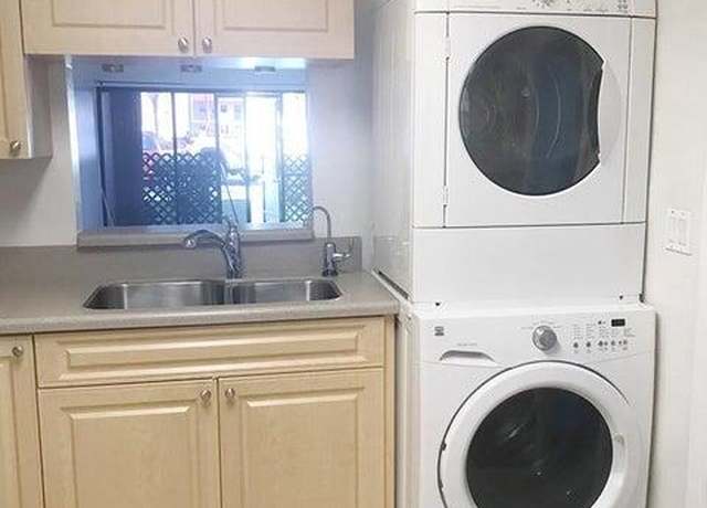 Property at 2050 Oleander Blvd Unit 1-105, Fort Pierce, FL 34950, 2 beds, 2 baths