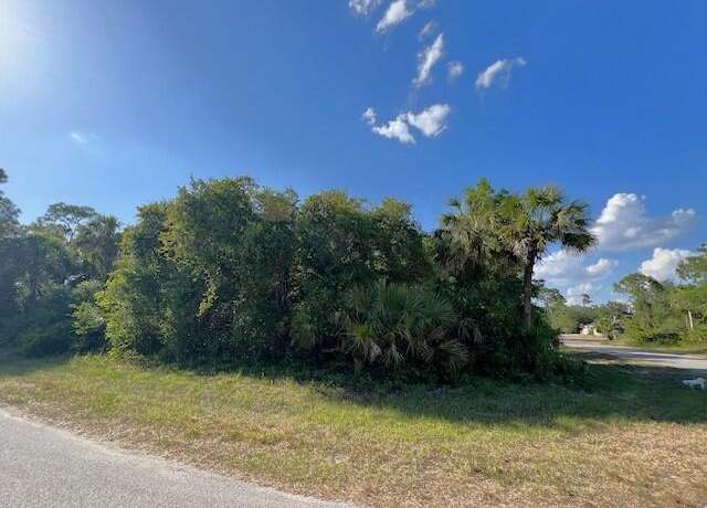 Property at 145 Bishop St, Port Charlotte, FL 33954