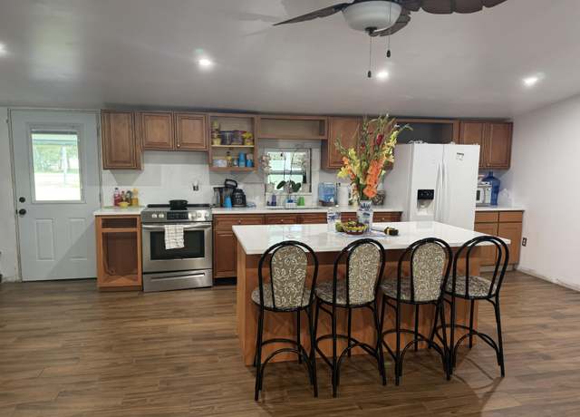 Property at 3799 NW 167th Ct, Okeechobee, FL 34972, 3 beds, 2 baths