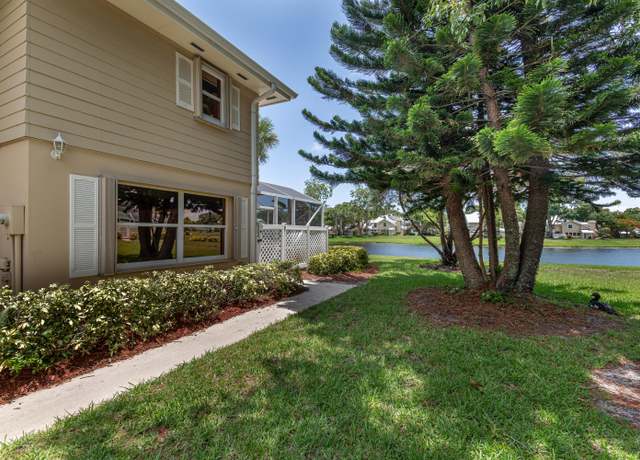 Property at 3004 Hayden Ct, Boynton Beach, FL 33436, 2 beds, 2.5 baths