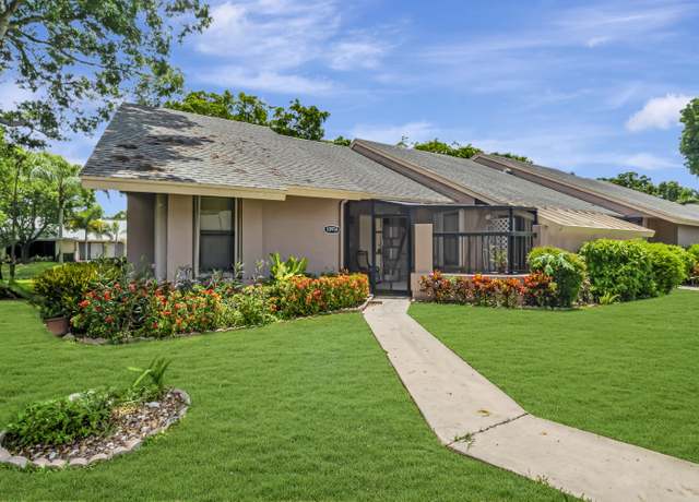 Property at 10958 Lake Front Pl, Boca Raton, FL 33498, 2 beds, 2 baths