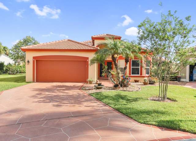 Property at 6351 Harbour Club Dr, Lake Worth, FL 33467, 3 beds, 2 baths