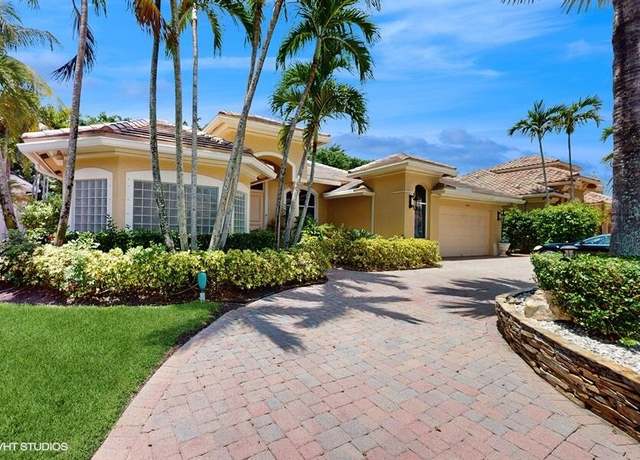 Property at 10842 Blue Palm St, Plantation, FL 33324, 4 beds, 3 baths
