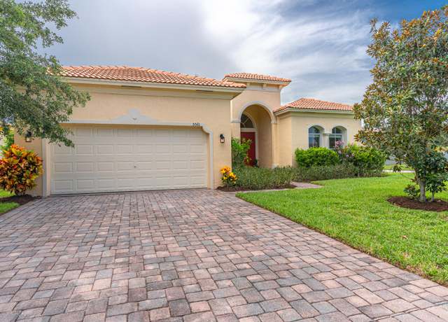 Photo of 5531 Place Lake Dr, Fort Pierce, FL 34951