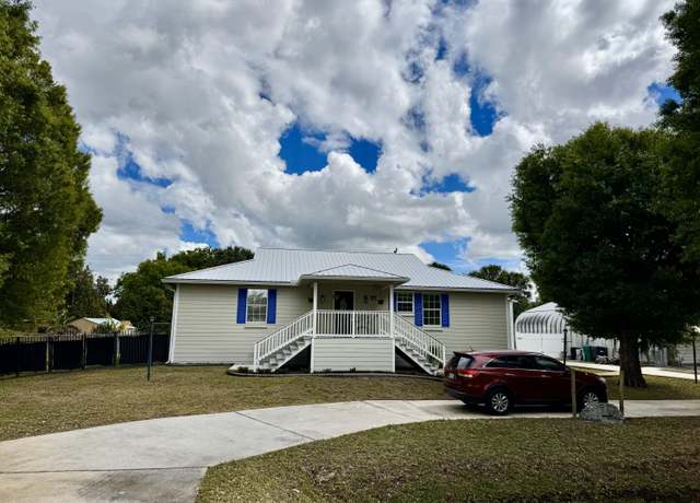 Property at 2532 NW 33rd Ave, Okeechobee, FL 34972, 2 beds, 2 baths