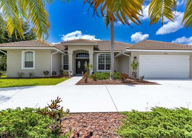 Property at 2904 SW Sutton Pl, Palm City, FL 34990, 3 beds, 2.5 baths