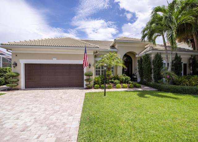 Property at 144 Oakwood Ln, Palm Beach Gardens, FL 33410, 4 beds, 3 baths