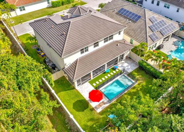 Property at 4007 Cascade Falls Cir, Lake Worth, FL 33467, 5 beds, 4.5 baths