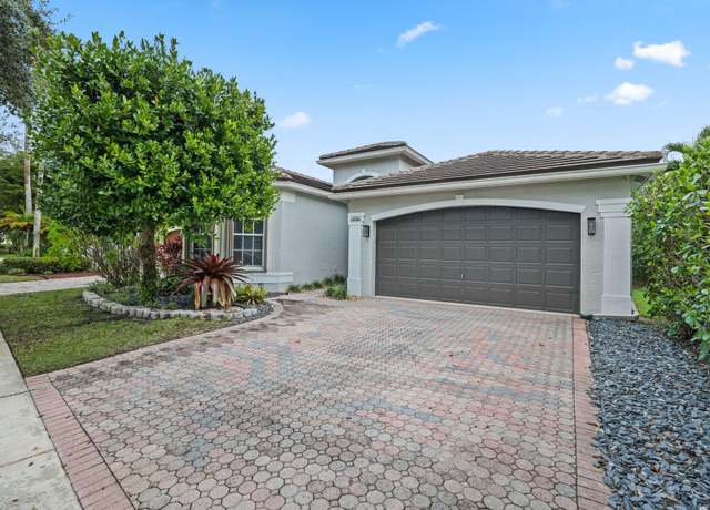 Property at 19090 Skyridge Cir, Boca Raton, FL 33498, 4 beds, 3 baths
