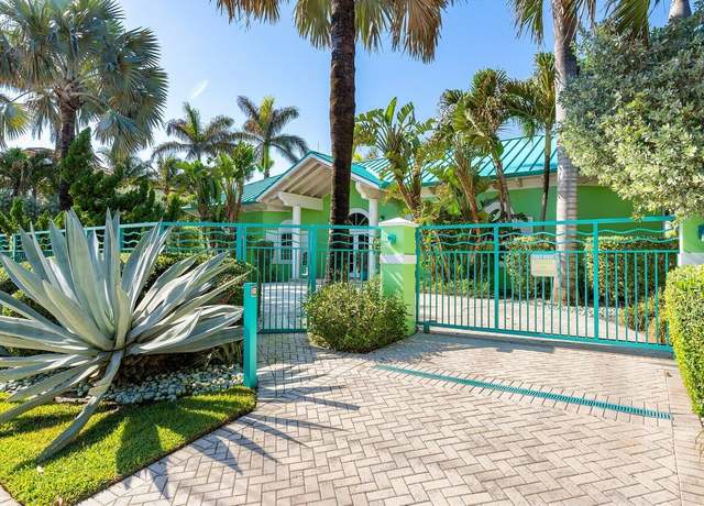 Property at 720 N Ocean Blvd, Delray Beach, FL 33483, 7 beds, 9 baths