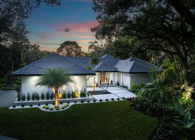 Property at 16436 Bridlewood Cir E, Delray Beach, FL 33445, 4 beds, 4 baths