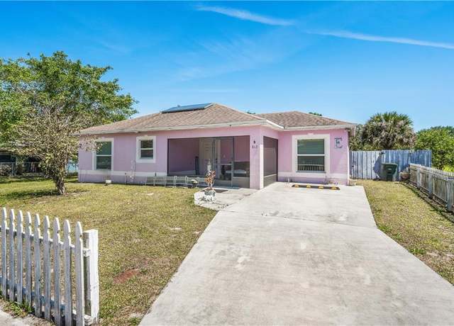 Property at 812 N 21st St, Fort Pierce, FL 34950, 2 beds, 1 bath
