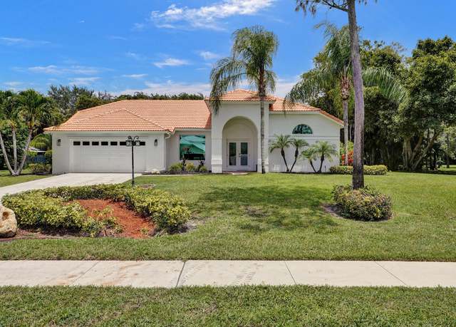 Property at 4300 Hunting Trl, Lake Worth, FL 33467, 4 beds, 3 baths