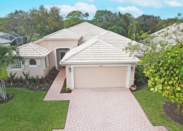 Property at 2559 Egret Lake Dr, Greenacres, FL 33413, 3 beds, 2.5 baths