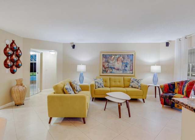 Property at 3590 Via Poinciana #112, Lake Worth, FL 33467, 2 beds, 2 baths