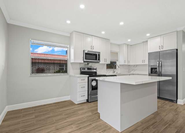 Property at 116 Seville D, Delray Beach, FL 33446, 2 beds, 2 baths