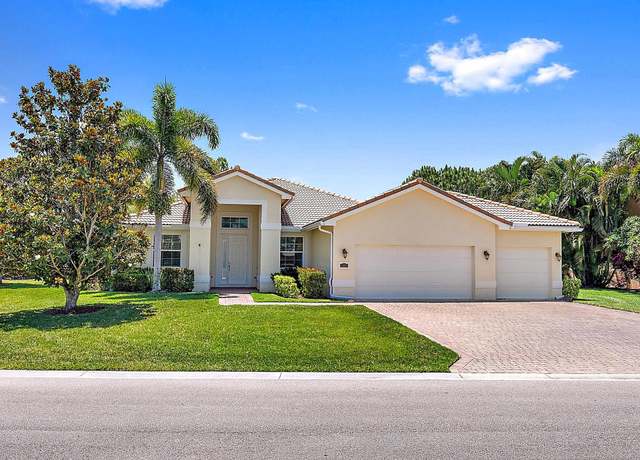 Property at 1208 SE Conference Cir, Stuart, FL 34997, 4 beds, 2 baths