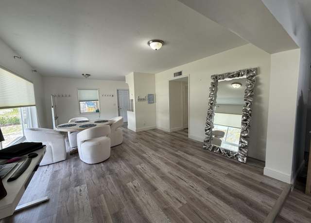 Property at 408 S 9th St, Lantana, FL 33462, 3 beds, 2 baths