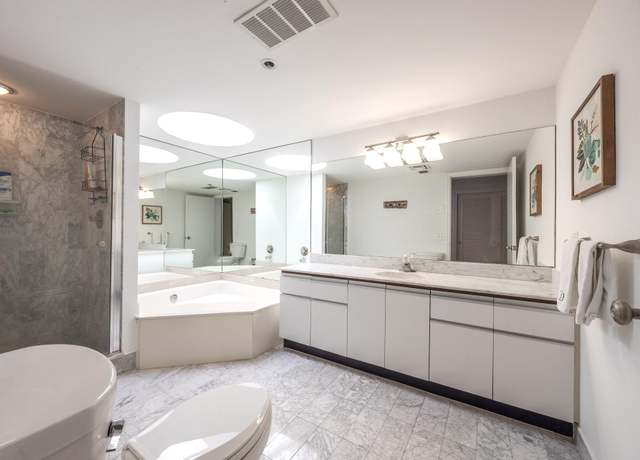 Property at 1401 S Ocean Blvd #503, Boca Raton, FL 33432, 2 beds, 2.5 baths