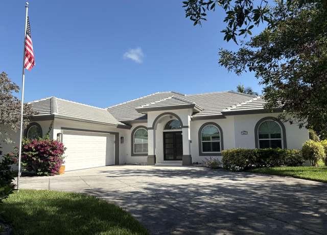 Property at 9863 SE Little Club Way S, Jupiter, FL 33469, 3 beds, 2 baths