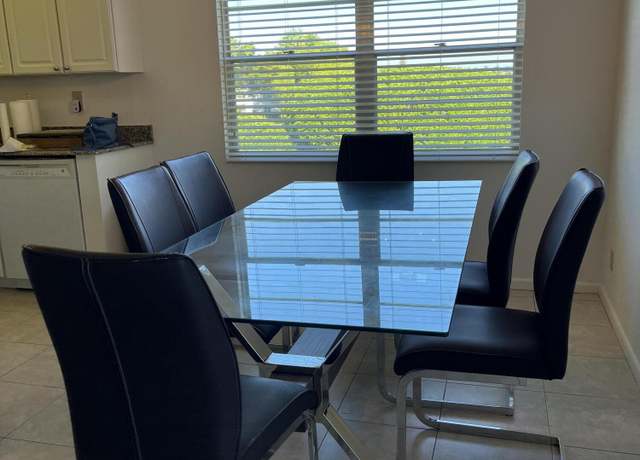 Property at 3081 Cornwall E, Boca Raton, FL 33434, 2 beds, 1.5 baths
