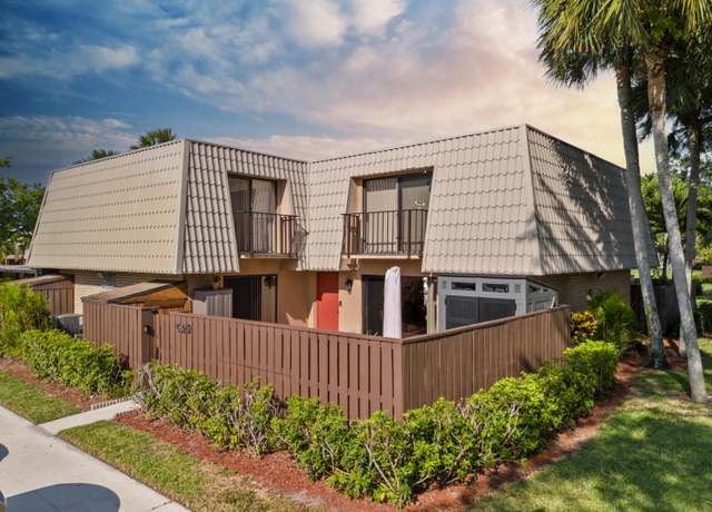 Property at 6824 68th Way, West Palm Beach, FL 33409, 2 beds, 2.5 baths