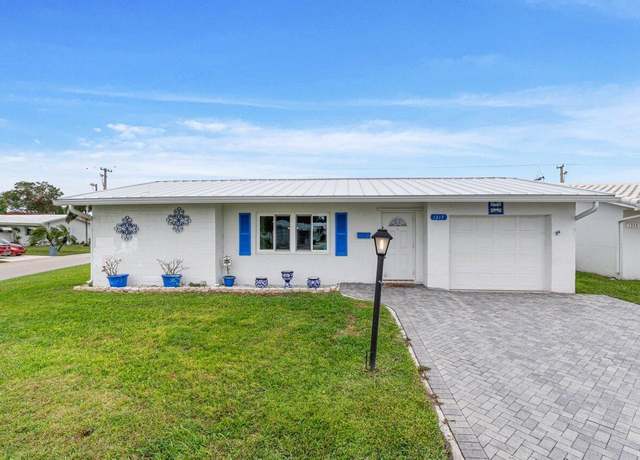 Property at 1317 SW 17th St, Boynton Beach, FL 33426, 2 beds, 2 baths
