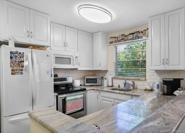 Property at 2600 SE Ocean Blvd Unit H7, Stuart, FL 34996, 2 beds, 2 baths