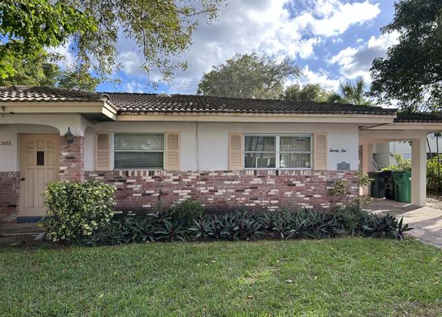 Property at 2010 NE 33rd St, Lighthouse Point, FL 33064, 2 beds, 2 baths