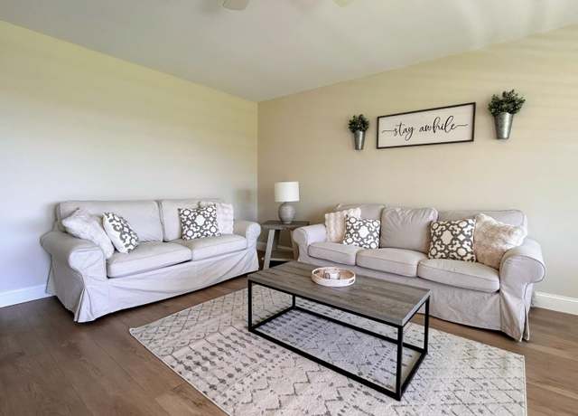 Property at 620 Horizons W #201, Boynton Beach, FL 33435, 2 beds, 1.5 baths