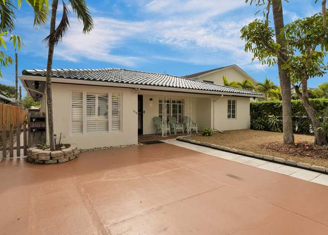 Property at 320 S Ocean Breeze, Lake Worth Beach, FL 33460, 5 beds, 3 baths