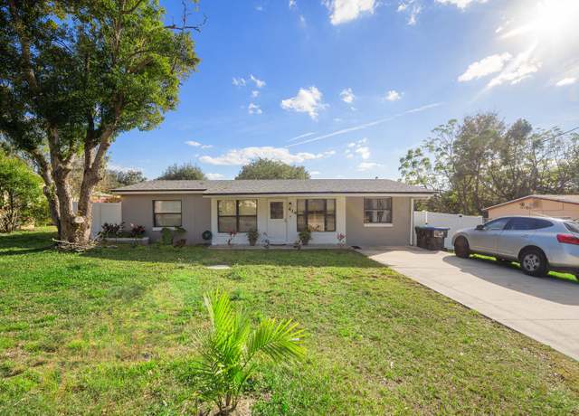 Property at 414 W Ella J Gilmore St, Apopka, FL 32703, 4 beds, 2 baths