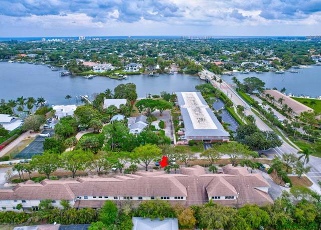 Property at 479 Tequesta Dr #5, Tequesta, FL 33469, 3 beds, 2.5 baths
