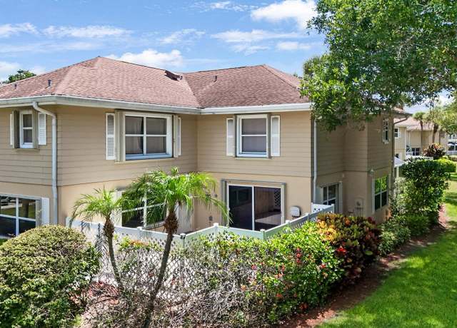 Property at 4604 Roxbury Ct, Boynton Beach, FL 33436, 2 beds, 2.5 baths