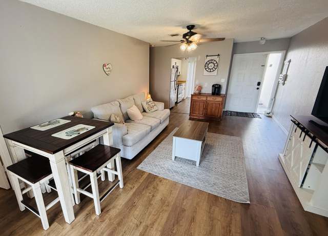 Property at 632 SW Jeanne St, Port Saint Lucie, FL 34953, 2 beds, 1 bath