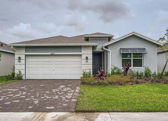 Property at 6831 SE Park Trace Dr, Stuart, FL 34997, 4 beds, 2.5 baths