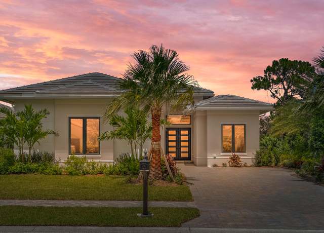 Property at 107 SE Via Verona, Port Saint Lucie, FL 34984, 3 beds, 3 baths