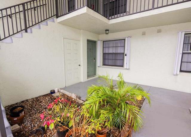 Property at 2301 Sabal Ridge Ct Unit A, Palm Beach Gardens, FL 33418, 3 beds, 2 baths