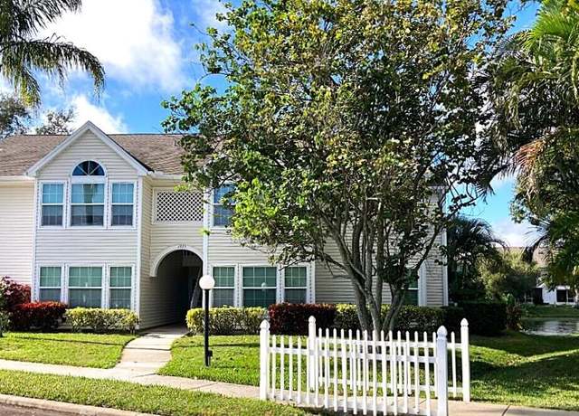 Property at 1975 Westminster Cir #2, Vero Beach, FL 32966, 3 beds, 3 baths