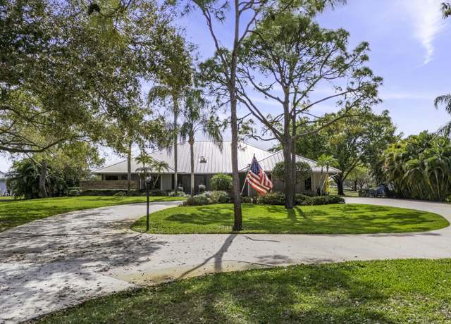 Property at 4522 SW Bimini Cir N, Palm City, FL 34990, 4 beds, 2.5 baths